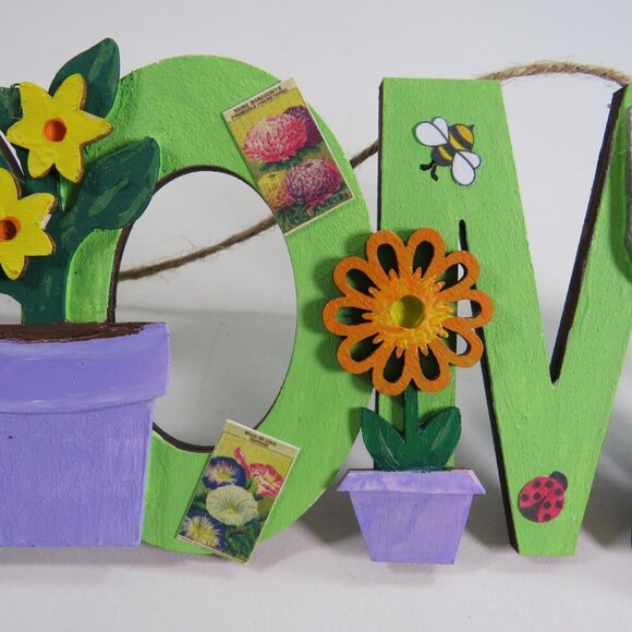 Wood Welcome Gardening Themed Sign (dimensional) - Picture 6 of 9